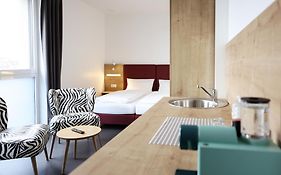 Hotel No151